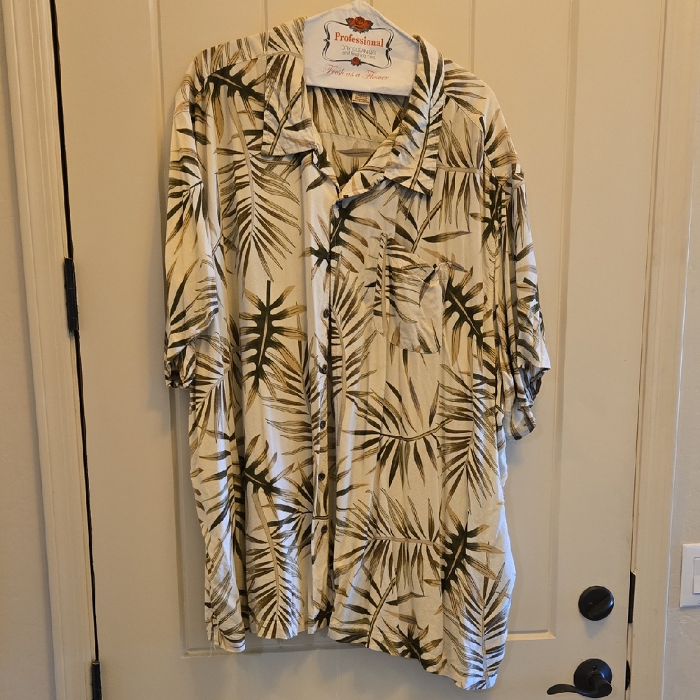 Professional Men's Leaf Print Casual Shirt - Green and Cream